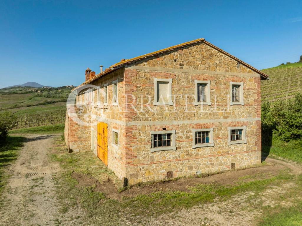 Casale in Pietra da ristrutturare a Pienza