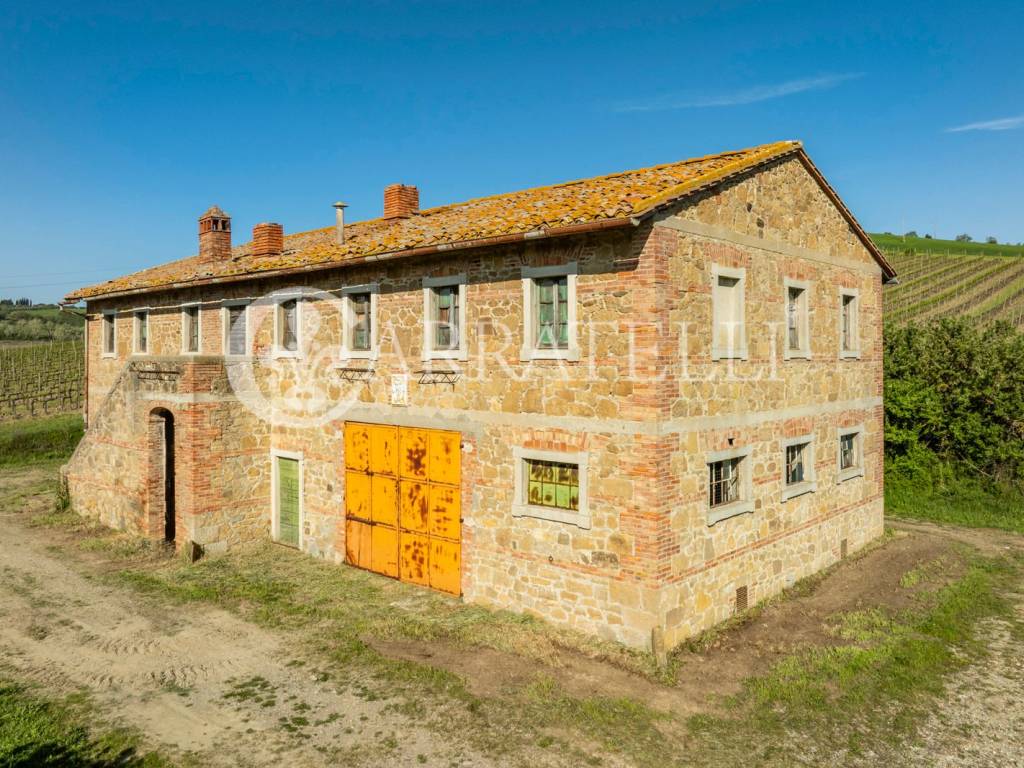 Casale in Pietra da ristrutturare a Pienza