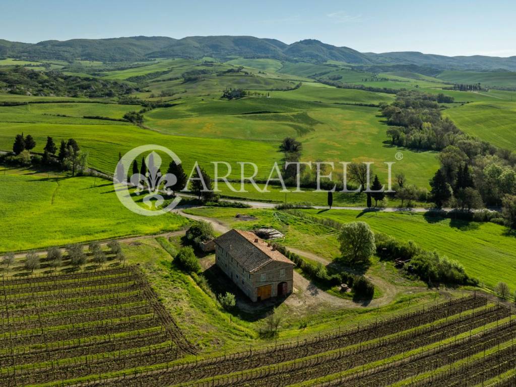 Casale in Pietra da ristrutturare a Pienza