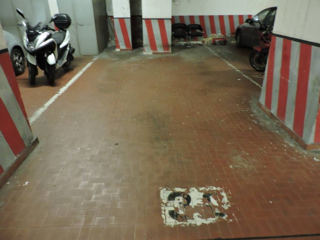 Posto auto - moto via antonio cantore 8h, sampierdarena, genova