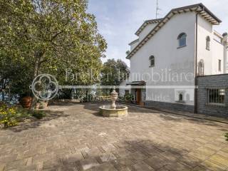 Villa in vendita in Liguria
