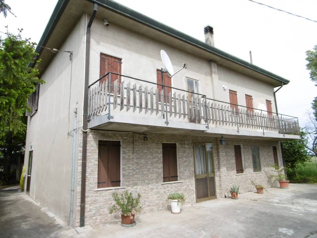 Facciata villa