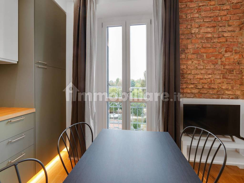 Rent Apartment Milan. 2room flat in via Padova 82. Excellent condition
