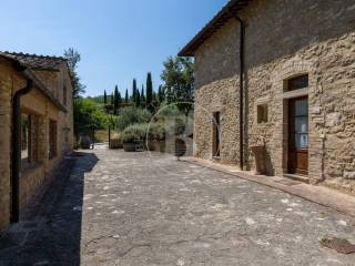 San Gimignano, azienda agrituristica con piscina,