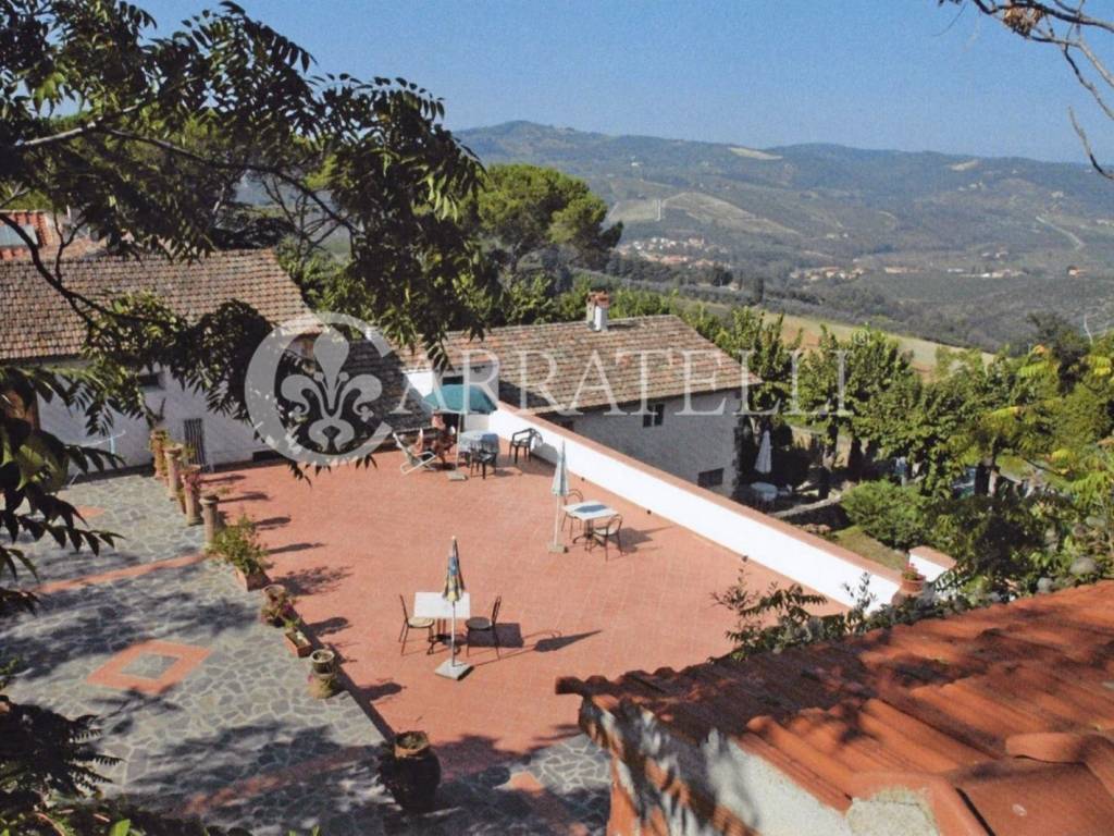 Villa storica con azienda vitivinicola nel Chianti