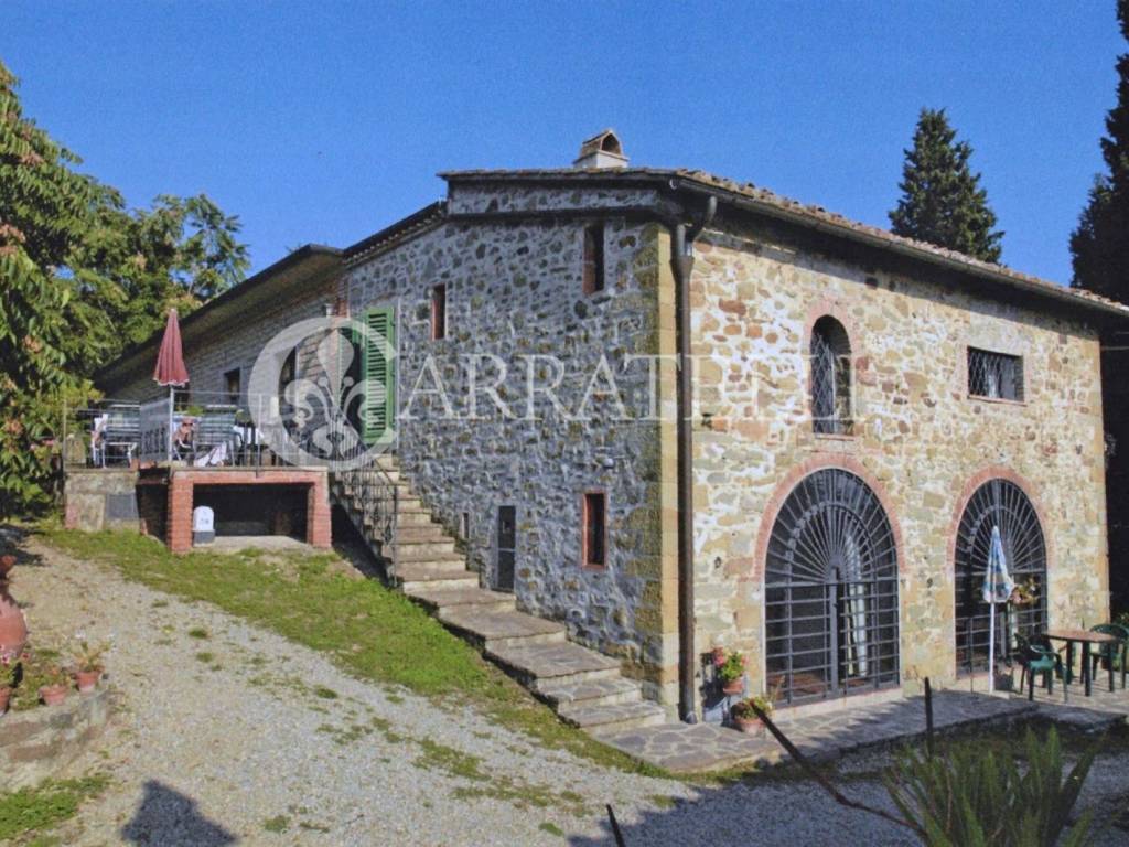 Villa storica con azienda vitivinicola nel Chianti