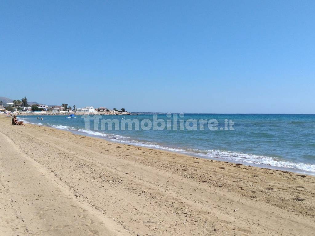 spiaggia a 90 metri