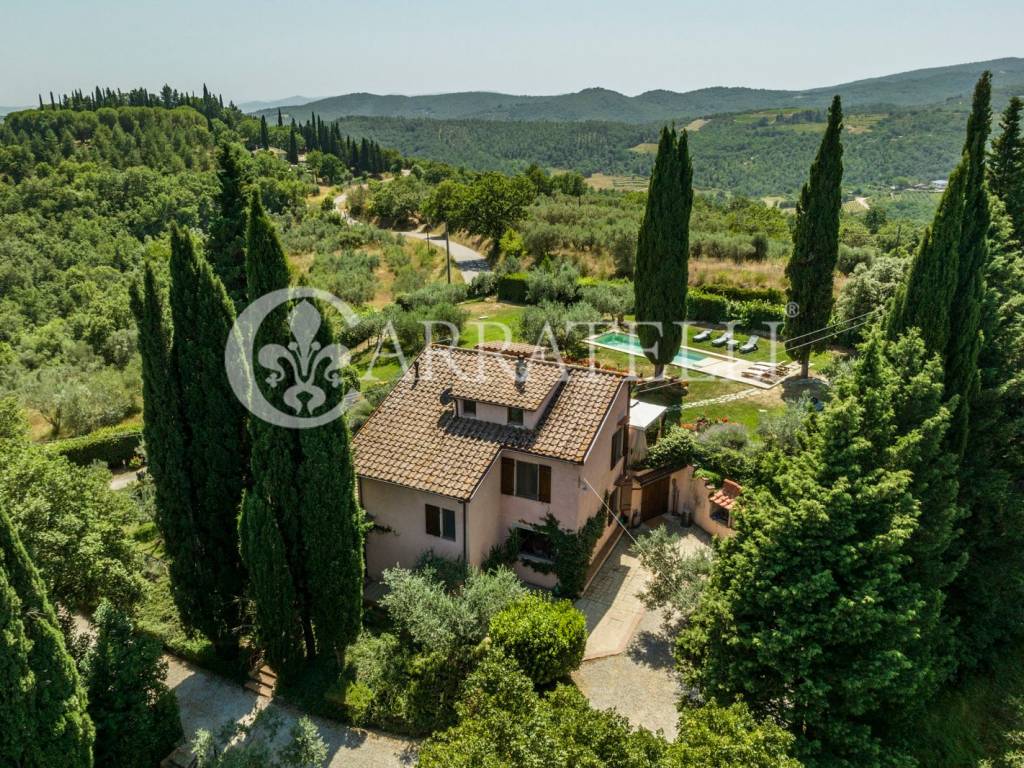 Villa con piscina sulle colline di Capolona