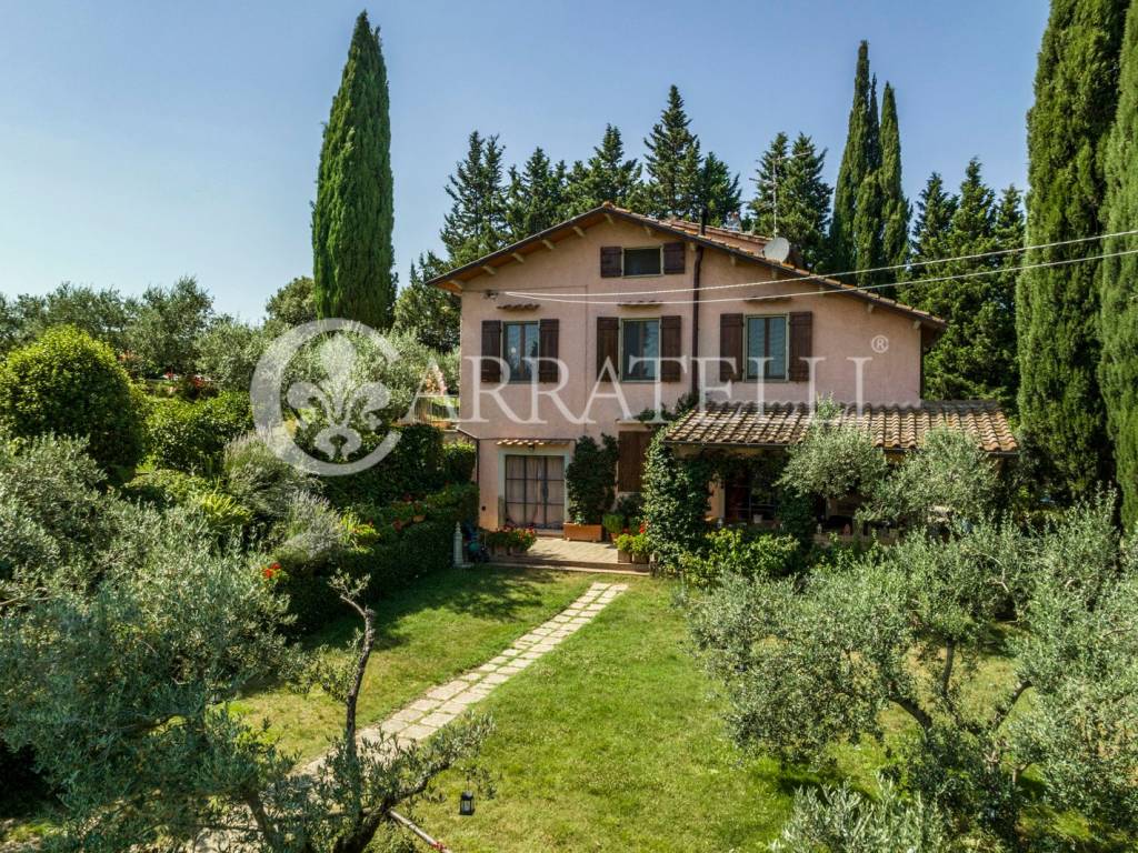 Villa con piscina sulle colline di Capolona