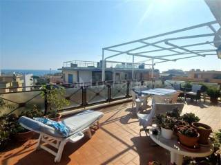 Foto - Si vende Appartamento con terrazzo, Litorale Romano Nord, Santa Marinella