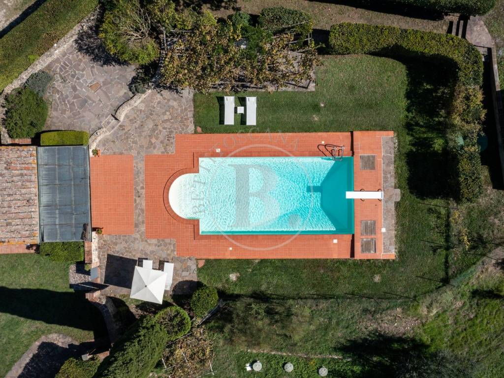 Complesso colonico con piscina, Radicondoli-Siena