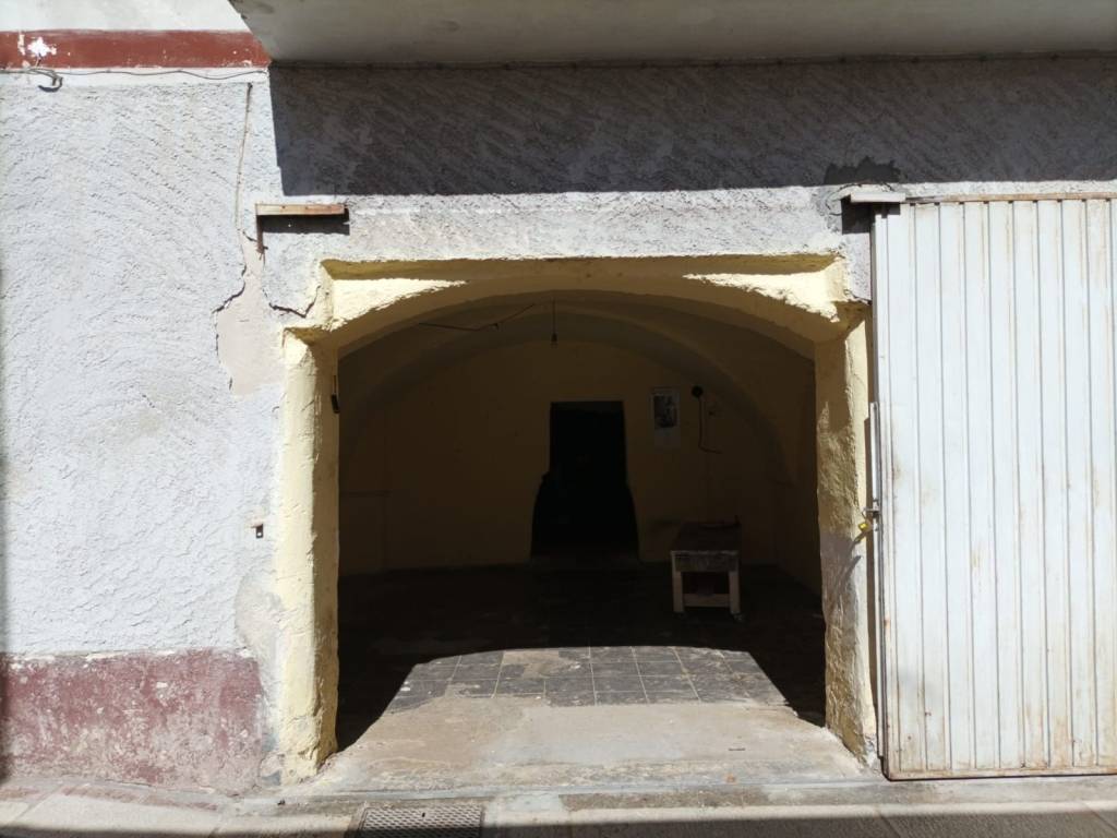 Garage - box via guglielmo oberdan 39, leporano