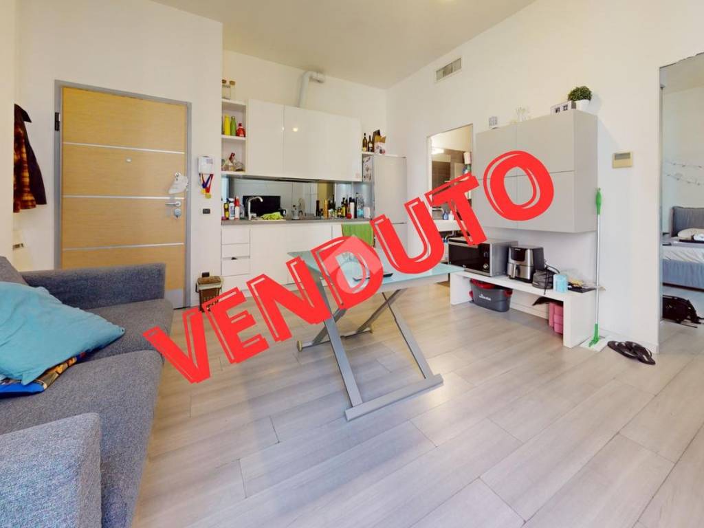 VENDUTO (28)