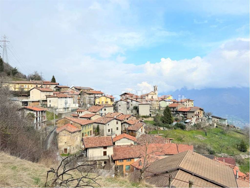 Veduta di Monti