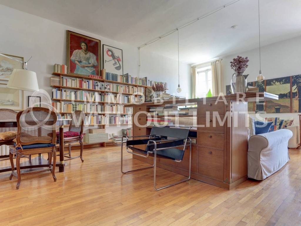 Vendita Appartamento Roma. Quadrilocale in Borgo Pio. Buono stato ...