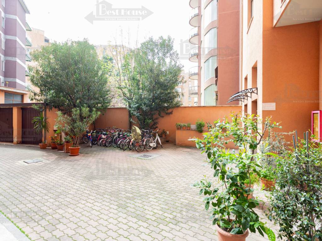 Cortile condominiale