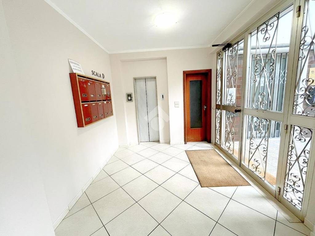 ingresso condominiale