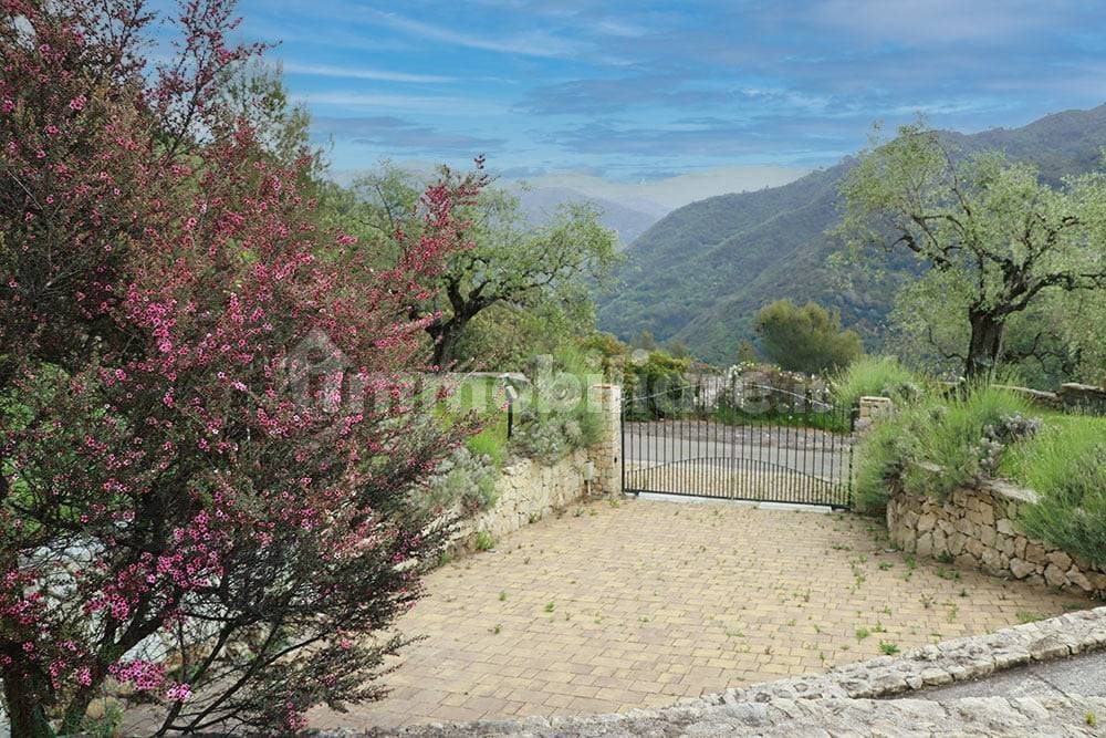 Dolceacqua-Liguria-villa-for-sale-le-46002-216