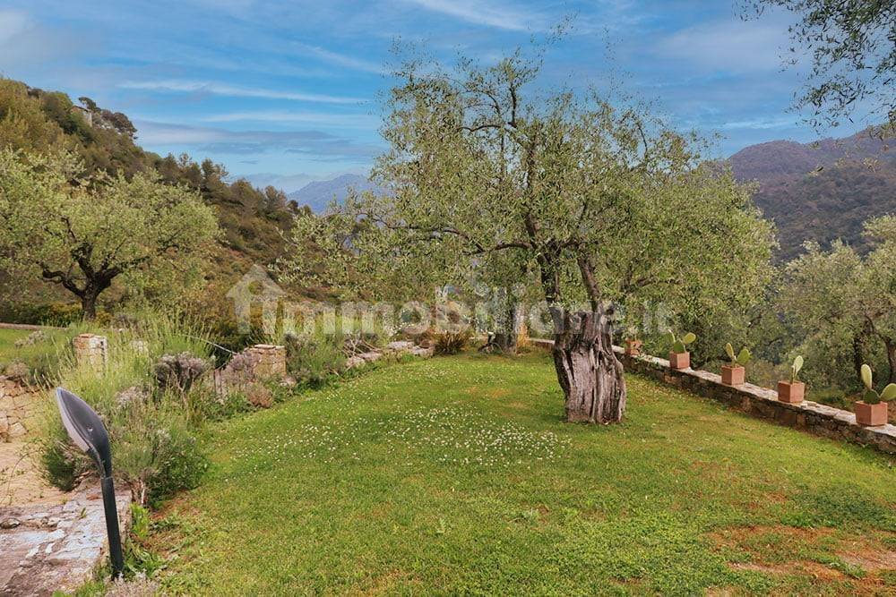 Dolceacqua-Liguria-villa-for-sale-le-46002-217