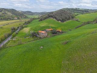 CASALE CON TERRENO