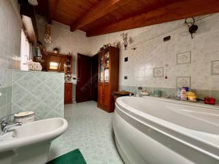 BAGNO 2° PIANO