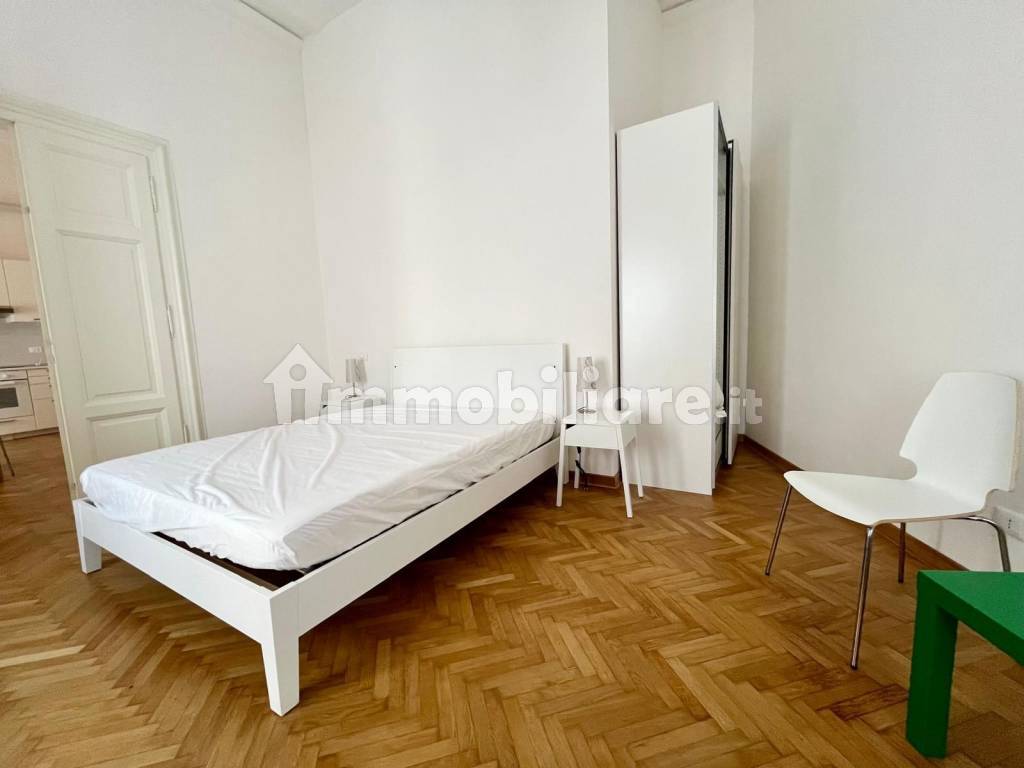 Rent Apartment Trieste. 2room flat in via Benvenuto Cellini 1