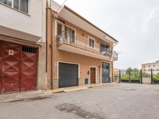 Foto - Si vende Appartamento con terrazzo, Costa Tirrenica Siciliana, Ficarazzi