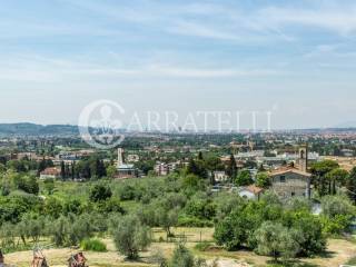 Fantastico appartamento in torre con vista su Fire