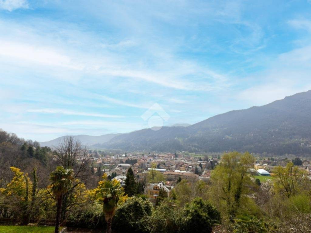 VISTA DA BALCONE A SUD