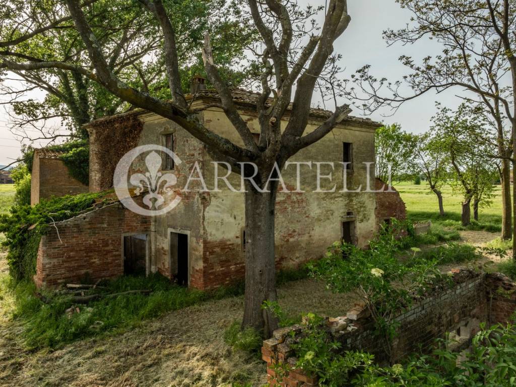 Rudere con annessi a Montepulciano