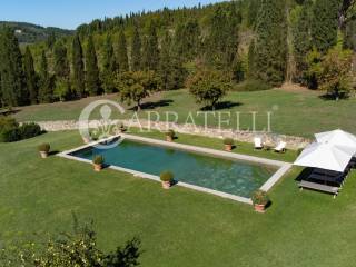 szd_Prestigiosa Villa d'epoca con piscina a Firenz