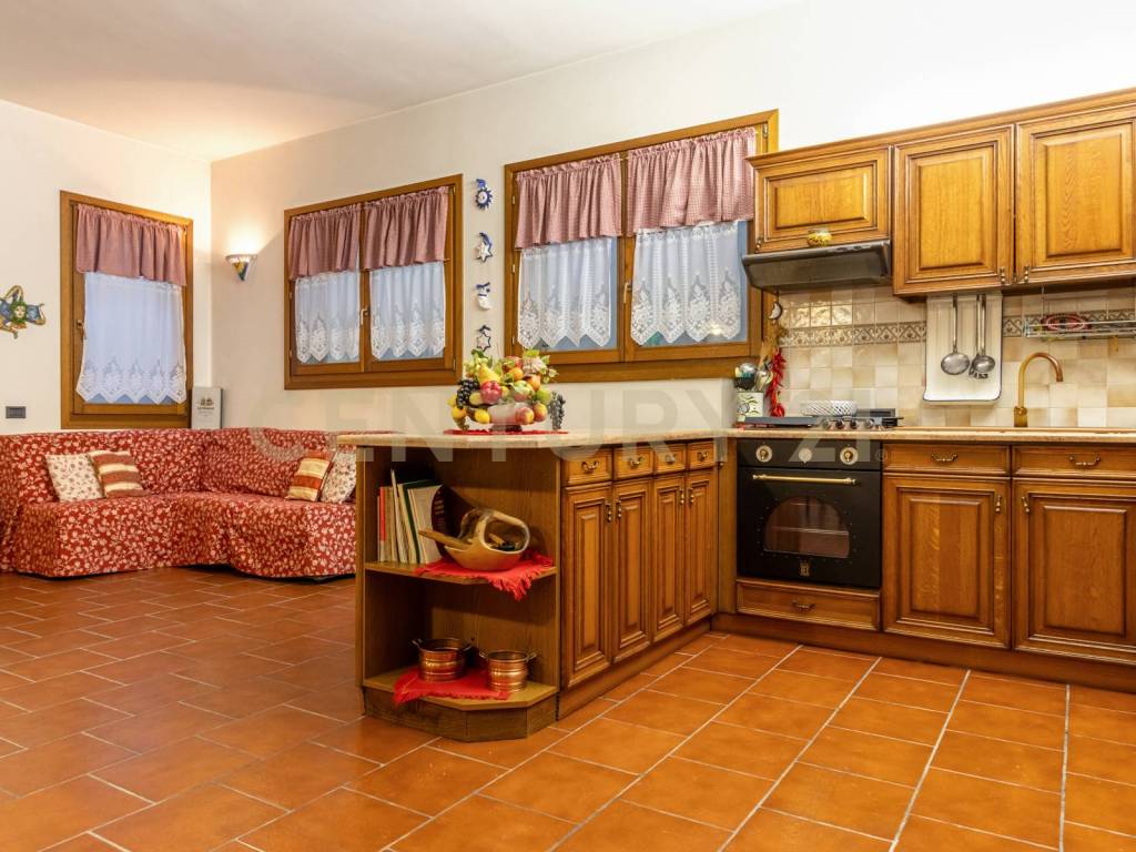 Century21 Ponzano alta risoluzione-19.jpg