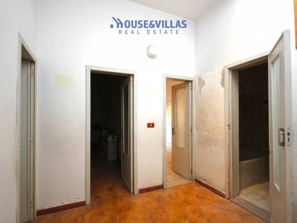 casa indipendente con terrazzo ad avola  11