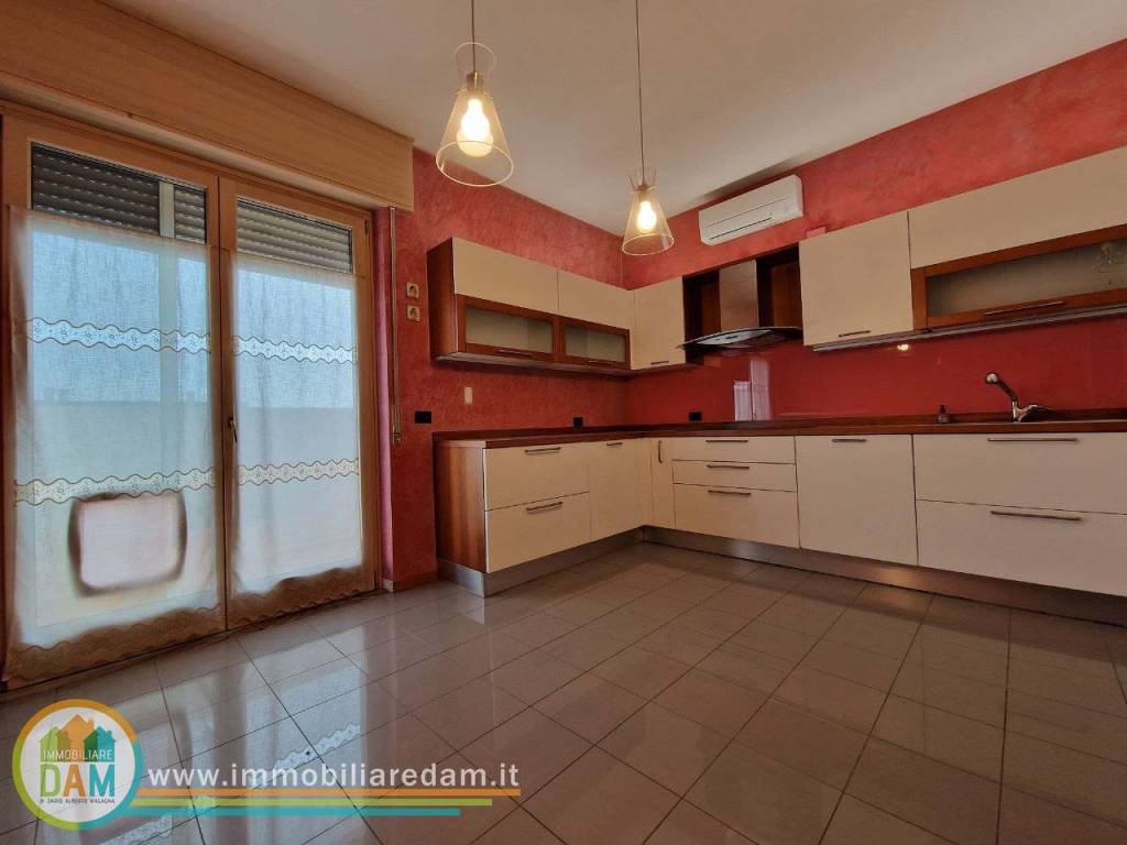 Cucina con terrazza