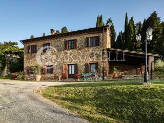 Villa d epoca con borgo e terreno a San Gimignano