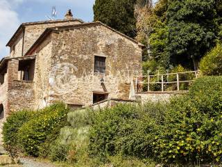 Villa d epoca con borgo e terreno a San Gimignano