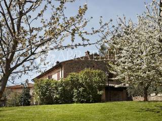 Villa d epoca con borgo e terreno a San Gimignano