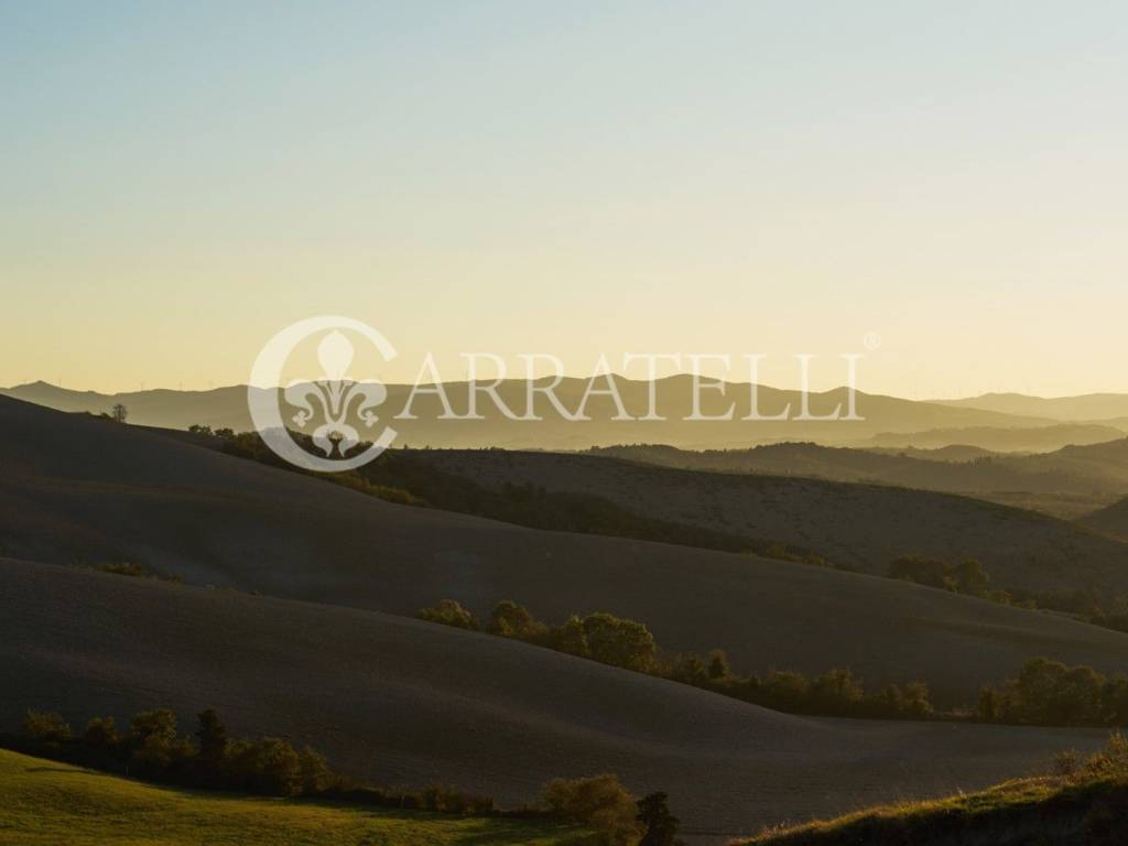 Villa d epoca con borgo e terreno a San Gimignano