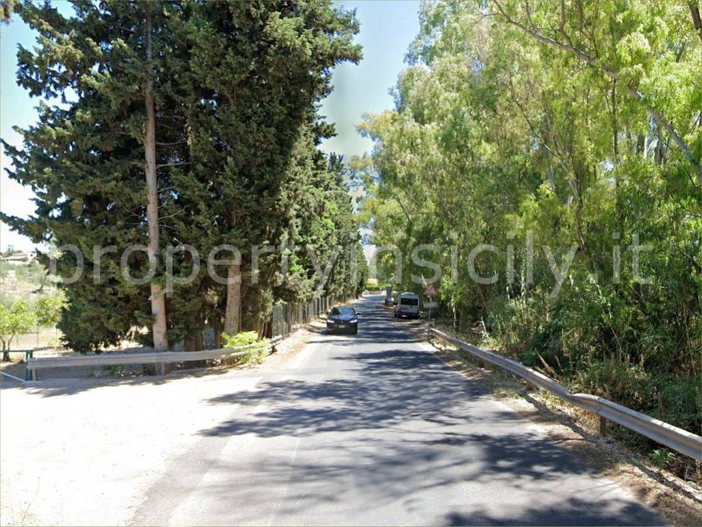 Viale dei Lidi Fontane Bianche