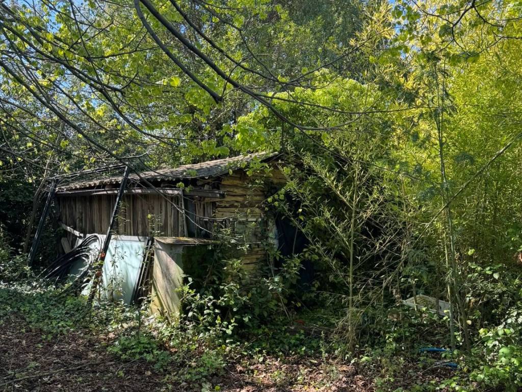 Magazzino - deposito strada provinciale pozzo calvino, grottaferrata