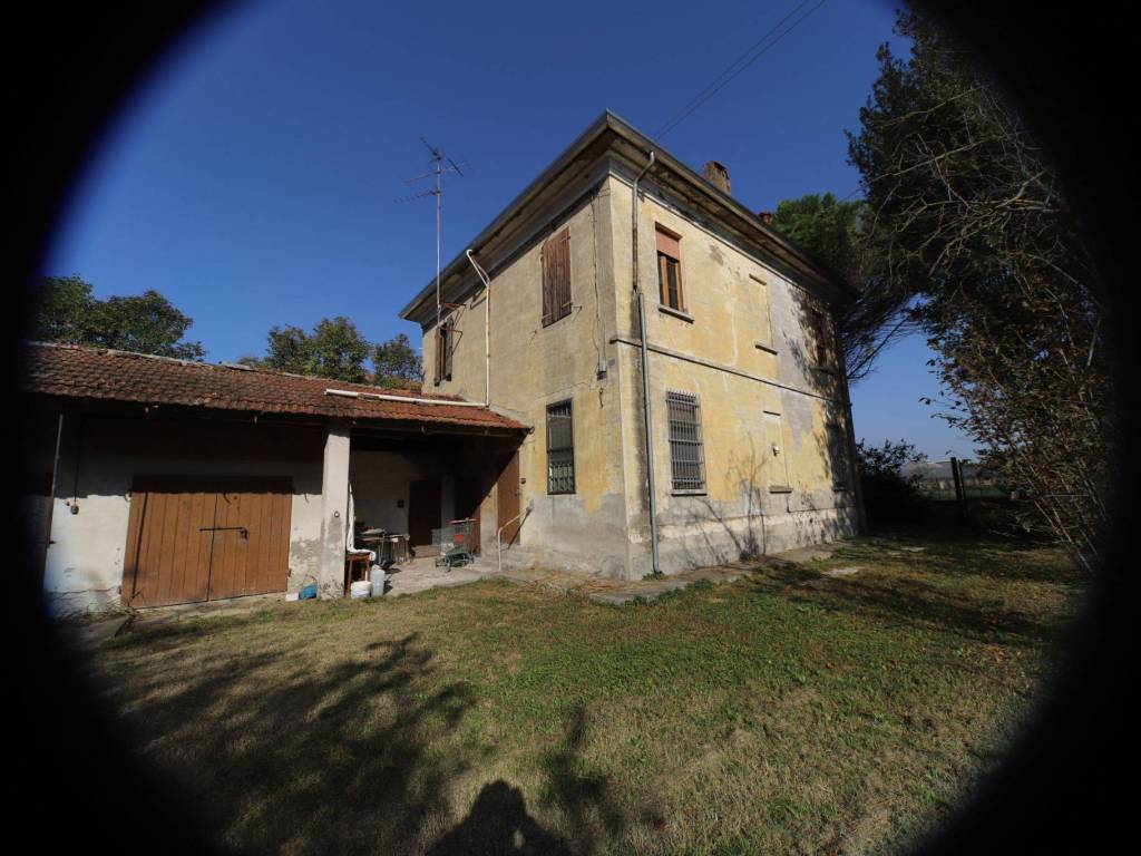 Casa colonica via reale, camerlona, ravenna