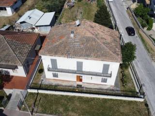 Villa in vendita ad Alanno Pescara Abruzzo