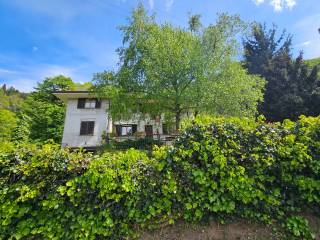 Foto - Vendita villa con giardino, Perledo, Lago di Como