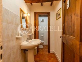 Casale con piscina e depandance a Cortona