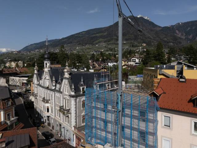 Trilocale con terrazza e fascino di un vecchio edificio, secondo piano - Foto 4