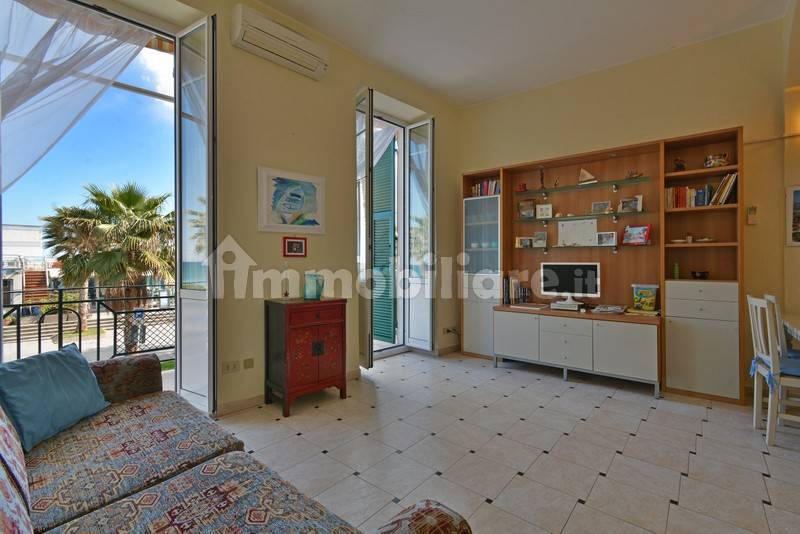Salone