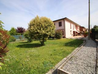 Foto - Vendita Quadrilocale con giardino, Monzambano, Lago di Garda