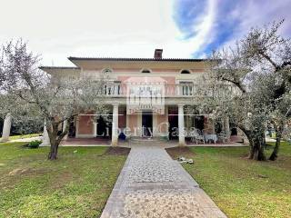 Foto - Vendita villa con giardino, Rodengo Saiano, Lago d'Iseo Franciacorta
