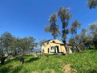 Foto - Vendita villa con giardino, Lavagna, Golfo del tigullio