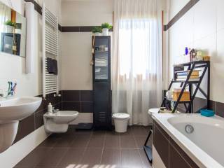 bagno finestrato vasca